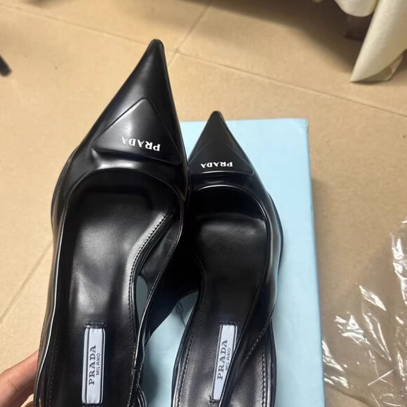 💗 Prada Slingback Kitten Heels - Picture 2 of 4